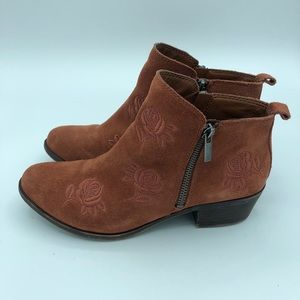 Lucky brand rust brown suede floral booties 8.5